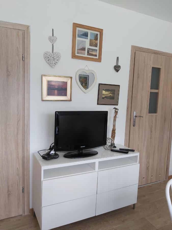 Willa Wieniotowo Apartamenty Przy Lesie I Plazy Ap Am Wald Und Strand Ustronie Morskie Eksteriør billede