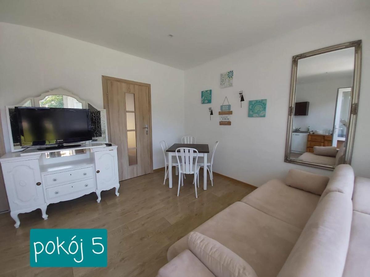 Willa Wieniotowo Apartamenty Przy Lesie I Plazy Ap Am Wald Und Strand Ustronie Morskie Eksteriør billede