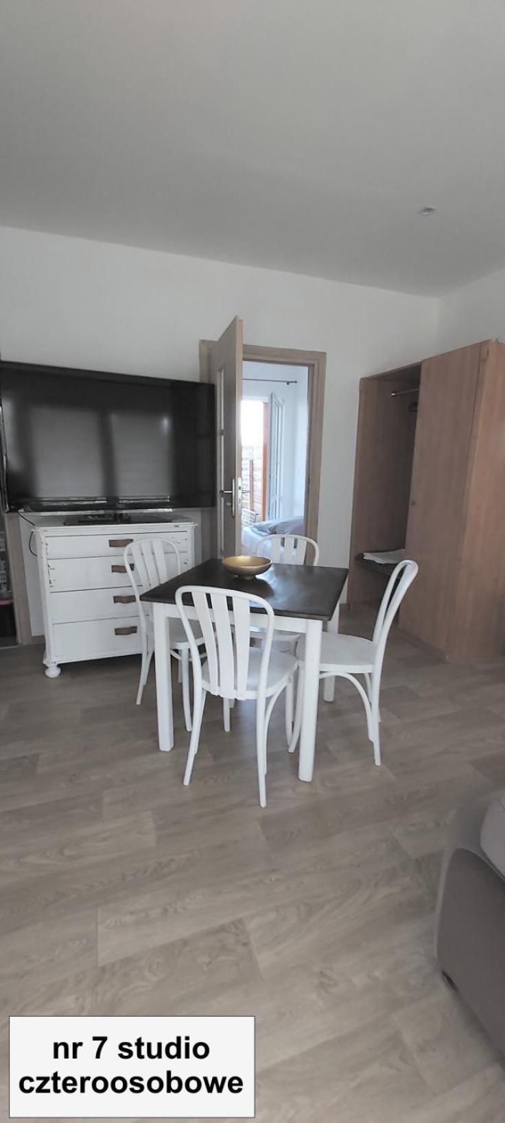 Willa Wieniotowo Apartamenty Przy Lesie I Plazy Ap Am Wald Und Strand Ustronie Morskie Eksteriør billede